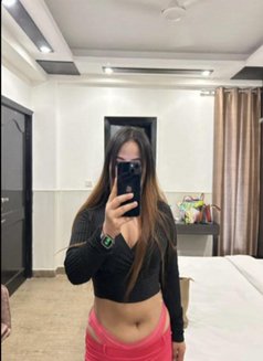 Kellysaga - escort in New Delhi Photo 3 of 5