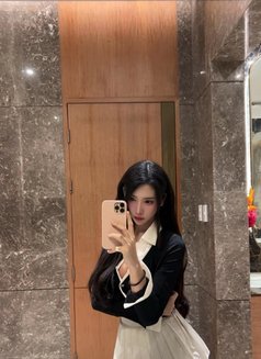 Kelsey - escort in Cebu City Photo 4 of 7