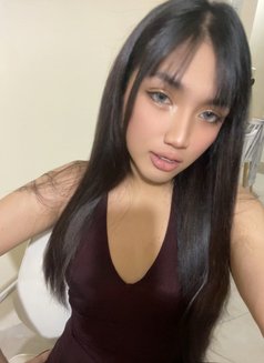 Kelsey - Transsexual escort in Manila Photo 2 of 7