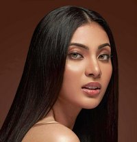 Kelsey Ramirez - escort in Makati City