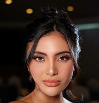 Kelsey Ramirez - escort in Makati City