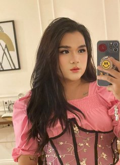 Kelseyyy - Transsexual escort in Makati City Photo 7 of 7