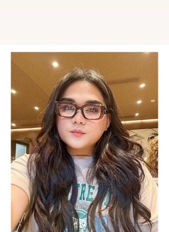 Kelseyyy - Transsexual escort in Makati City Photo 5 of 5