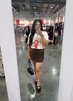 Kelseyyy - Acompañantes transexual in Makati City Photo 4 of 6