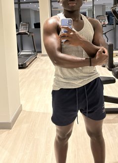 Kelvin - Male escort in Dubai Photo 1 of 2