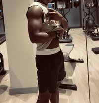 Kelvin - Male escort in Dubai
