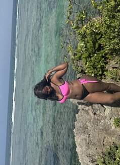 Kem - puta in Nairobi Photo 4 of 4