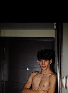 Kemal Top - Male escort in İstanbul Photo 5 of 8