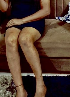 Big hard cock - Transsexual escort in Kuwait Photo 1 of 1