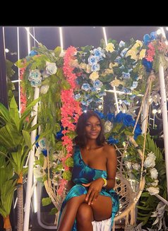 Kemie Baibe - puta in Dubai Photo 1 of 6