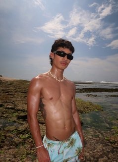 Ken Cox Your Kinky Vers Boyfriend - Male escort in London Photo 5 of 8