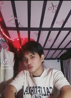 Ken - masseur in Manila Photo 2 of 5