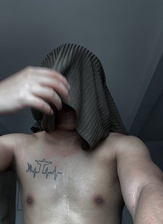 Ken - Acompañantes masculino in Manila Photo 2 of 8