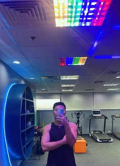 Ken - Acompañantes masculino in Manila Photo 5 of 8