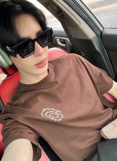 Ken just visit here 🥂 - Male escort in Riyadh Photo 2 of 12