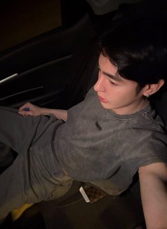 Ken just visit here 🥂 - Acompañantes masculino in Doha Photo 13 of 13