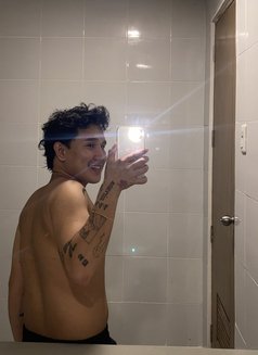 Ken Vedar - Male escort in Cebu City Photo 4 of 5