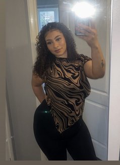 Kena - escort in Oslo Photo 2 of 3