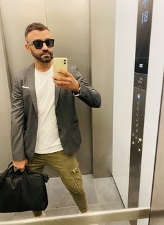Kenan M - Acompañantes masculino in Beirut Photo 8 of 10