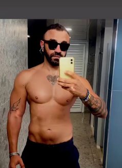 Kenan M - Male escort in Beirut Photo 2 of 5