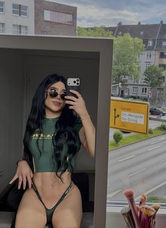 Kendal Xl - Transsexual escort in Dubai Photo 1 of 4