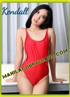 Kendall - escort in Makati City Photo 1 of 3