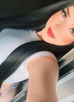 Kendall kendall - puta in Abu Dhabi Photo 3 of 8