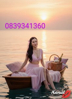 Kendi - Acompañantes transexual in Bangkok Photo 1 of 4