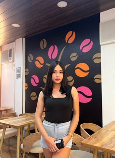 Kendra Delicious - Transsexual escort in Manila Photo 1 of 6