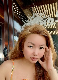 Kendra - puta in Abu Dhabi Photo 5 of 8