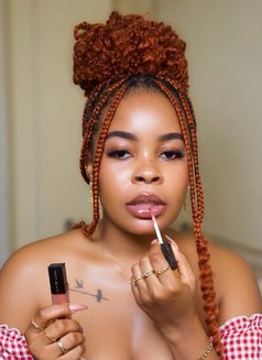 Kendra - adult performer in Accra Photo 5 of 5