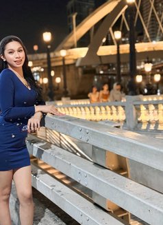 Kendra Nicole Diaz - puta in Manila Photo 3 of 9