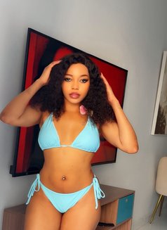 Kendra the Squirt Queen - escort in Dubai Photo 2 of 10