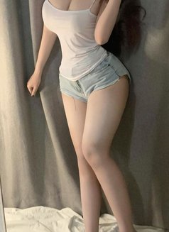 Kendraa - adult performer in Amritsar Photo 2 of 3