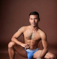 Keng - Male escort in Bangkok