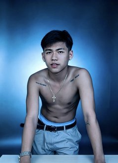 Kenji - Male escort in Manila Photo 11 of 11