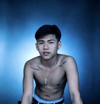 Kenji - Male escort in Makati City