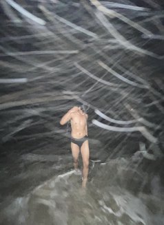 Kenji - Male escort in Manila Photo 12 of 15