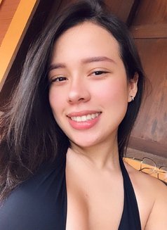 Kenly - puta in Al Manama Photo 3 of 4