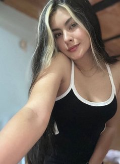 Kenly - escort in Al Manama Photo 2 of 4