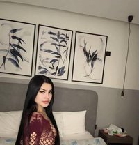 Kenly - escort in Al Manama