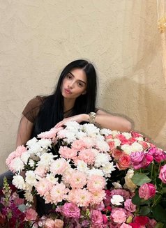 Kenly - escort in Riyadh Photo 6 of 6