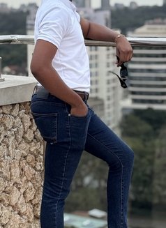 Kennedy - Male escort in Nairobi Photo 1 of 3