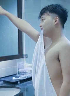 Kenneth - Male escort in Bandung Photo 5 of 5