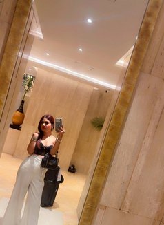 Kenny - Transsexual escort in New Delhi Photo 7 of 14