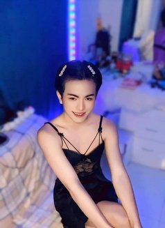 Kenny - Agencia de acompañantes transexuales in Muscat Photo 6 of 9