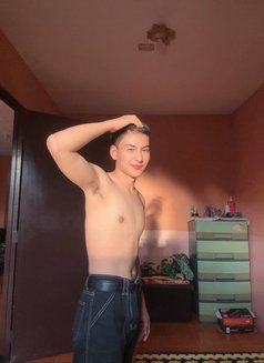 Keno - Male escort in Manila Photo 7 of 7