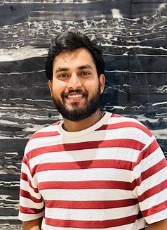 Om saroj - Acompañantes masculino in Mumbai Photo 8 of 8