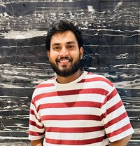 Om saroj - Male escort in Mumbai