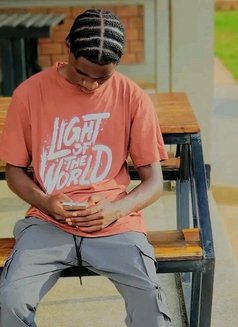 Kent - Male escort in Nairobi Photo 3 of 5